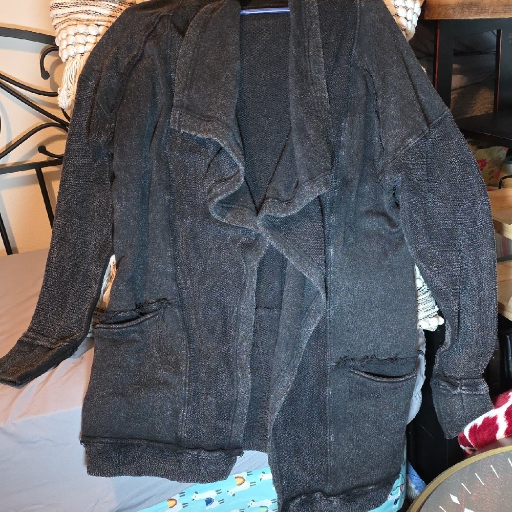 Gimmicks by BKE Black Knit Cardigan